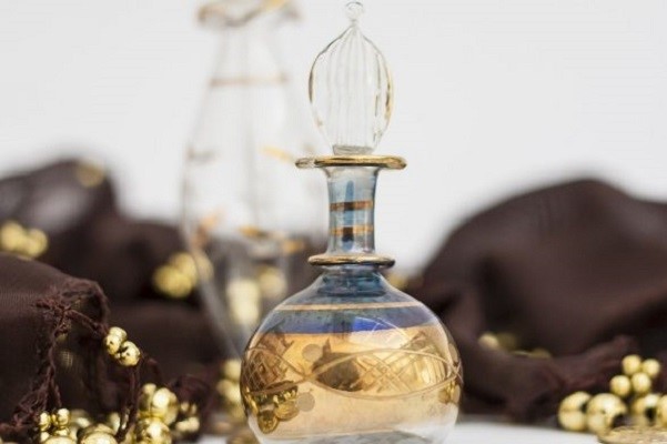 مشک چیست؟ و چه کاربردی در عطرسازی دارد؟